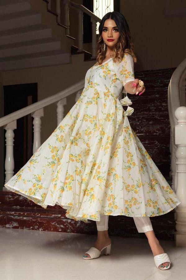 PREMIUM READYMADE HEAVY CHANDERI KURTA WITH PANT & DUPATTA